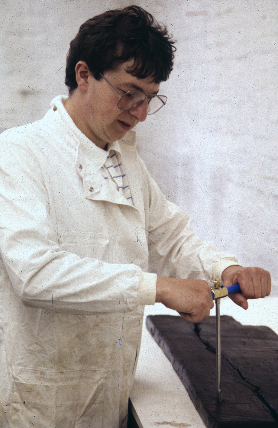 Choosing a conservation treatment for a unique artefact